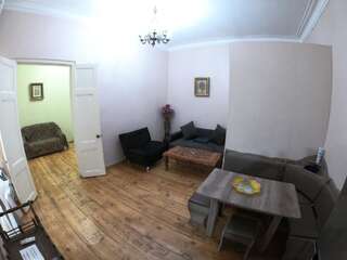 Дома для отпуска Zuras Great Studio in Old Tbilisi Тбилиси Дом с 1 спальней-1