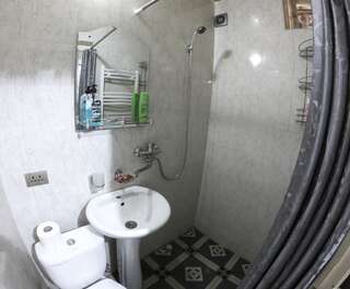 Дома для отпуска Zuras Great Studio in Old Tbilisi Тбилиси Дом с 1 спальней-13