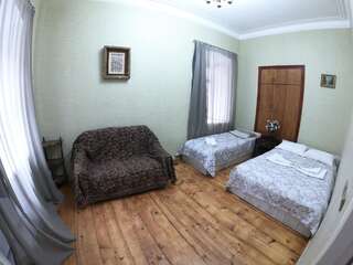 Дома для отпуска Zuras Great Studio in Old Tbilisi Тбилиси Дом с 1 спальней-9